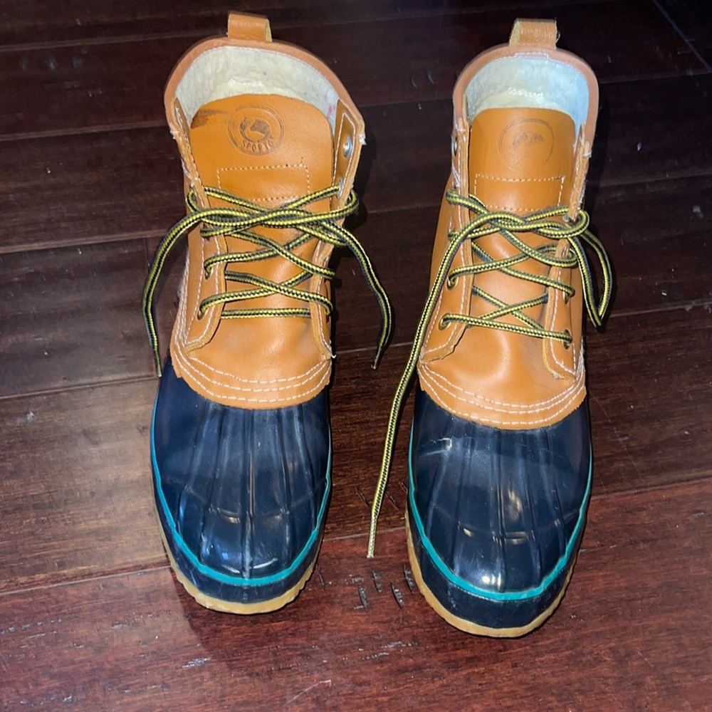 Sporto duck boots